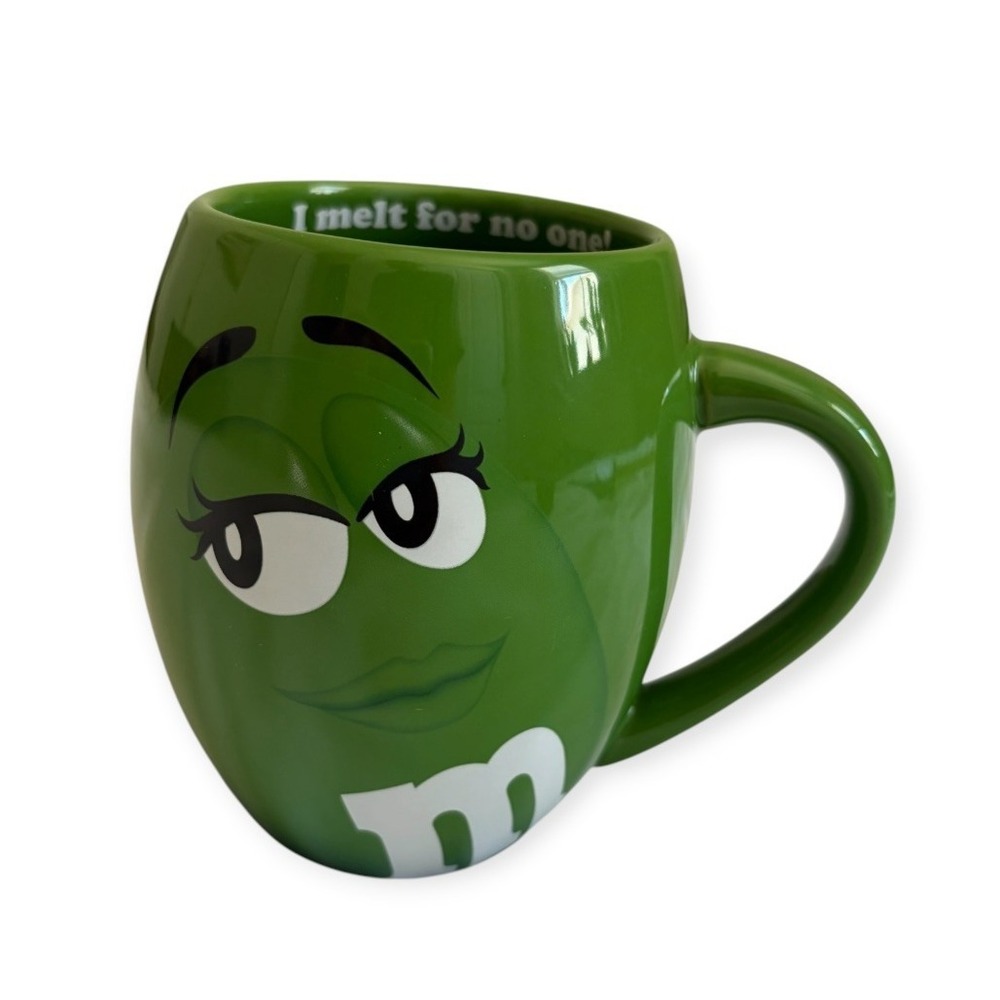 Ms Green M&M 20 oz Barrel Mug I MELT FOR NO ONE World Character Coffe Cup 2016 - Picture 1 of 10